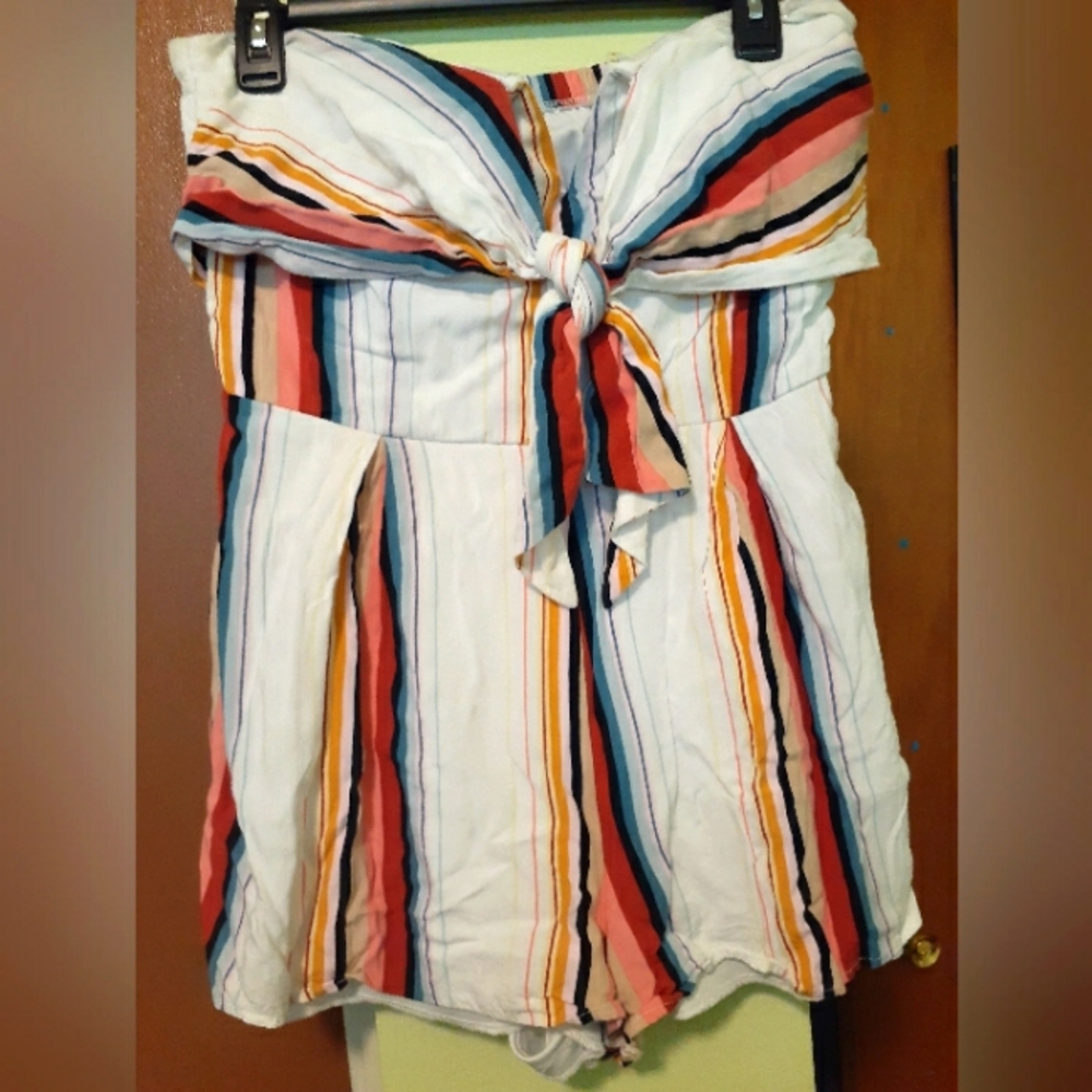 Cute Strapless Striped Romper